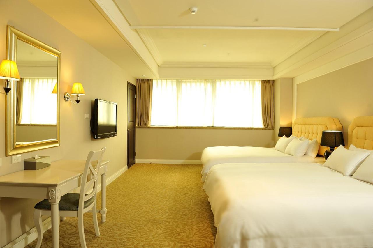 Asia Emperor Hotel Tainan Extérieur photo