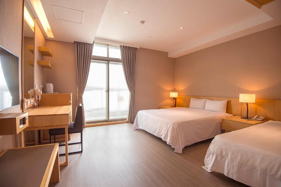 Asia Emperor Hotel Tainan Extérieur photo
